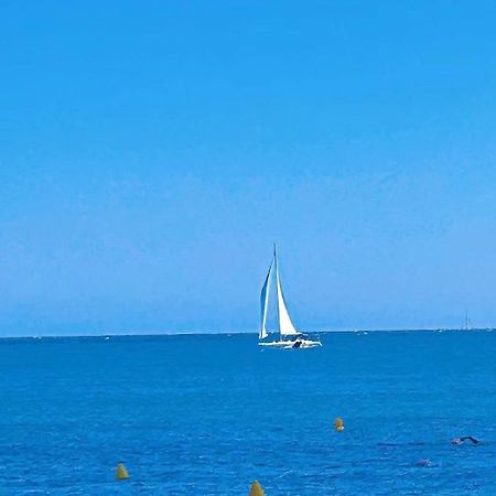 Apartamentos Playa Badalona Dış mekan fotoğraf